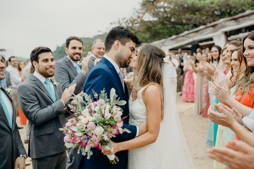 CASAMENTO EM TOQUE-TOQUE PEQUENO NO BARRACUDA BEACH BAR